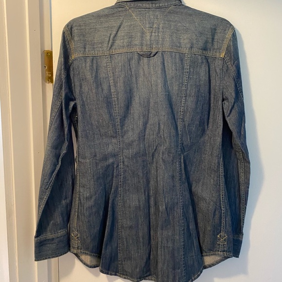 ⚫️ New Tommy Hilfiger denim shirt small snaps - Picture 6 of 6